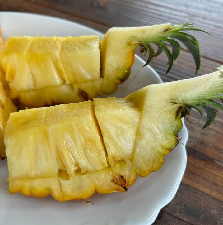 パイナップル【沖縄石垣島産】・ハウスみかん【愛媛産】